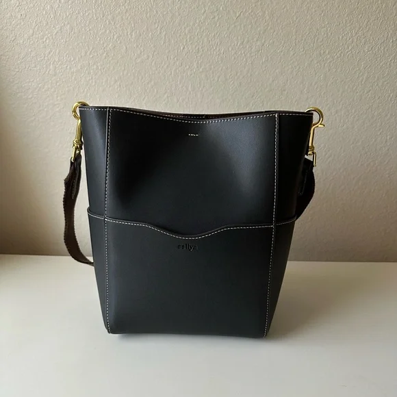 AALLYN Jordan Leather Bucket Bag - Picture 3 of 15